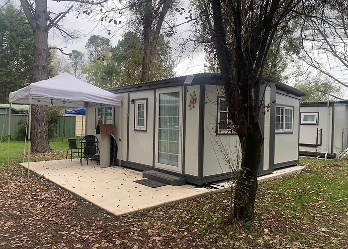 Blue Sapphire Pet Friendly Studio