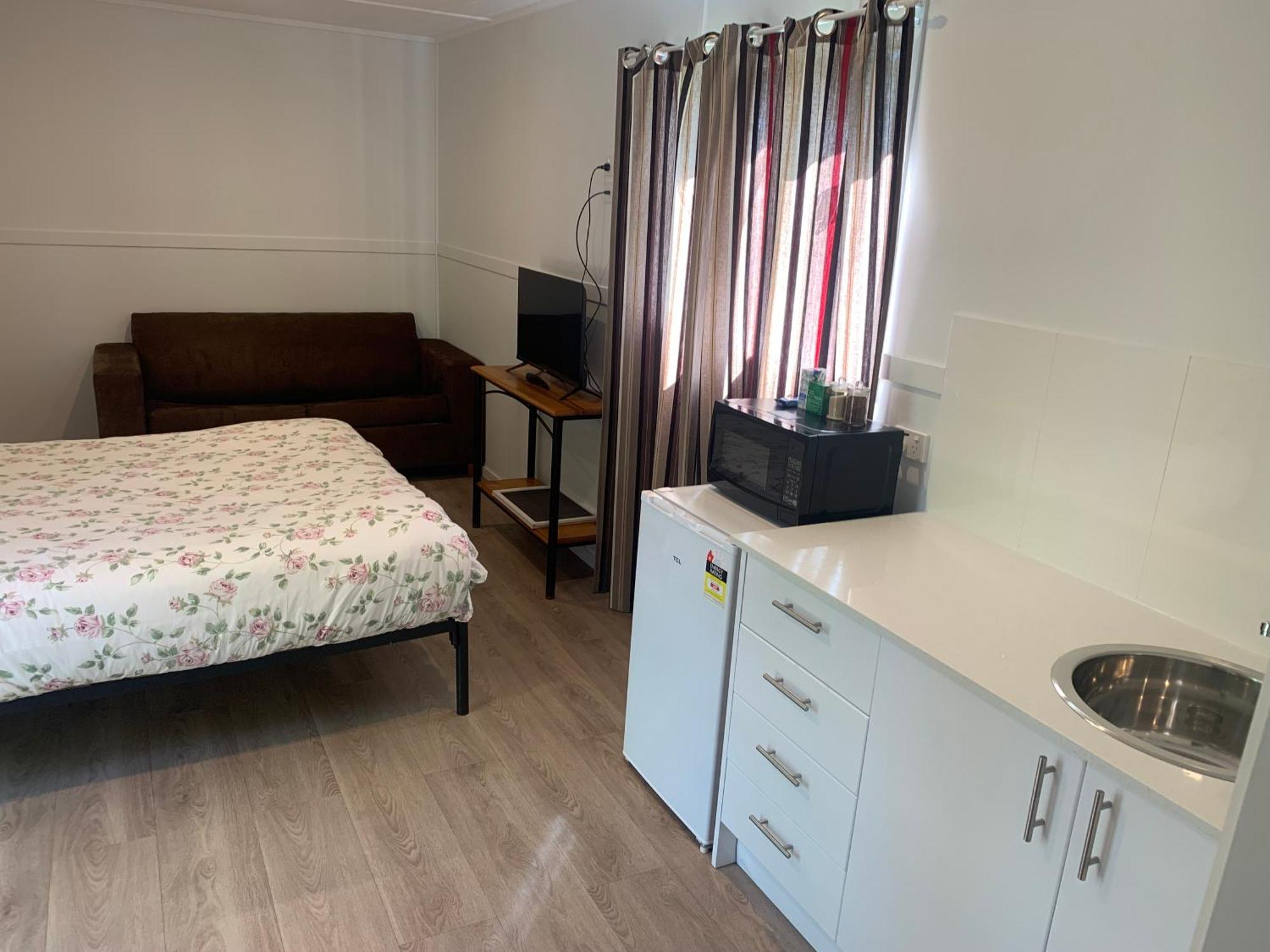 Blue Sapphire Pet Friendly * Glen Innes